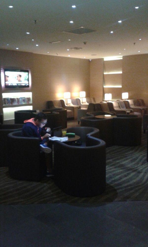 Plaza Premium Lounge Hotel Баян Лепас Екстериор снимка