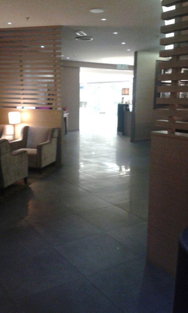 Plaza Premium Lounge Hotel Баян Лепас Екстериор снимка