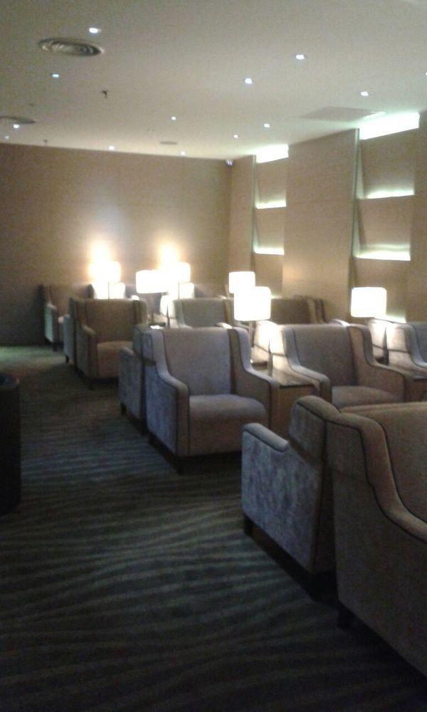 Plaza Premium Lounge Hotel Баян Лепас Екстериор снимка