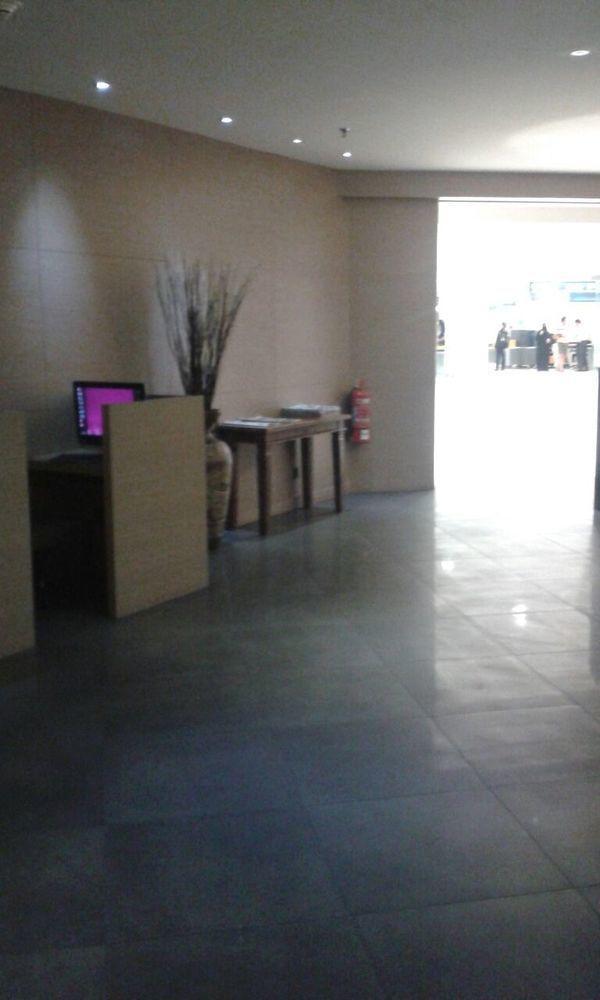 Plaza Premium Lounge Hotel Баян Лепас Екстериор снимка