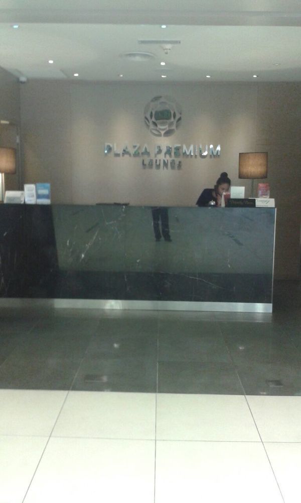 Plaza Premium Lounge Hotel Баян Лепас Екстериор снимка
